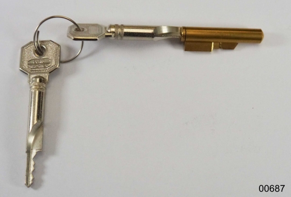 Door lock cylinder and key