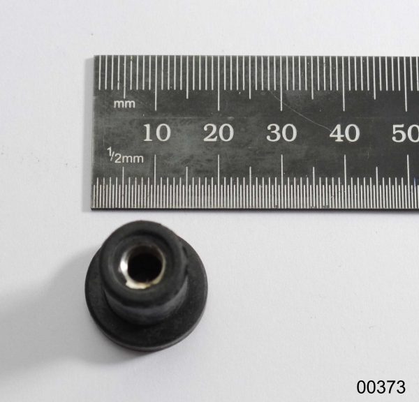 Radiator Mount M6 Rubber