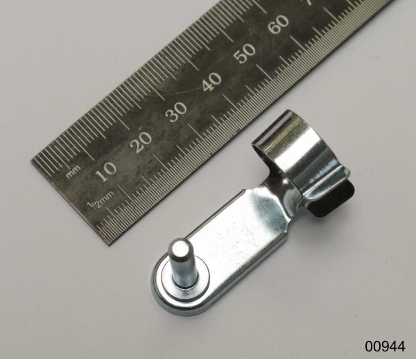 Jury strut safety spring clip