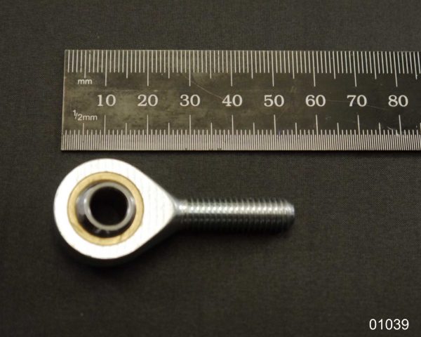 Rose joint M8 landing gear