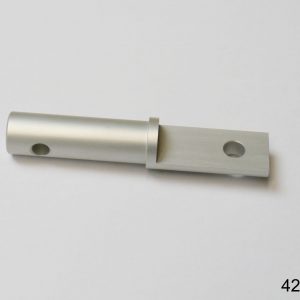 Fin to horizontal stabiliser strut end