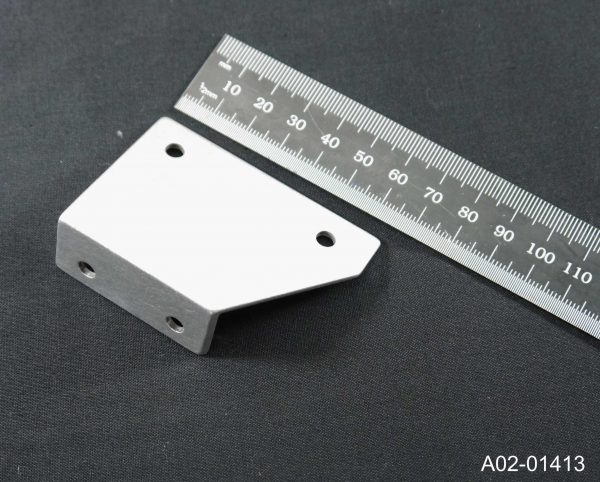 Side Moulding Attachment Bracket, Right