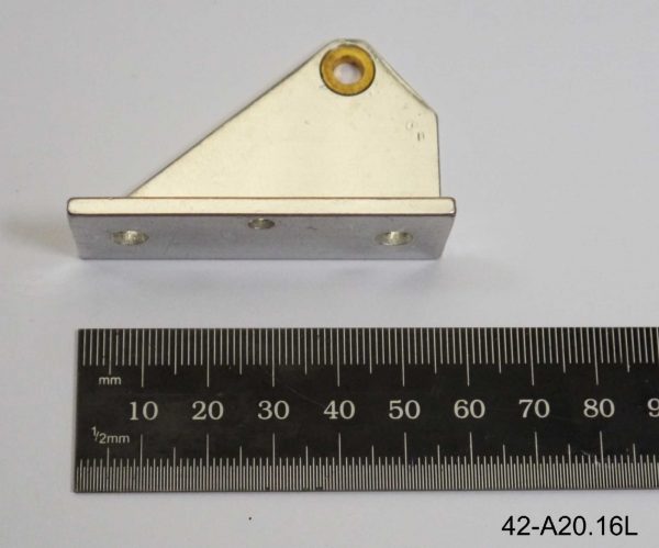 Cockpit bracket for flaps- left hand