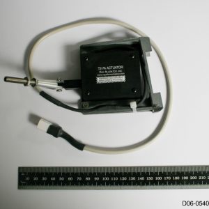 Trim system with link yoke, bolt, disc and  split pin